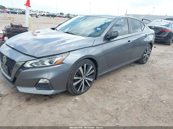 1N4BL4CV8NN396001 2022 NISSAN ALTIMA - Image 2