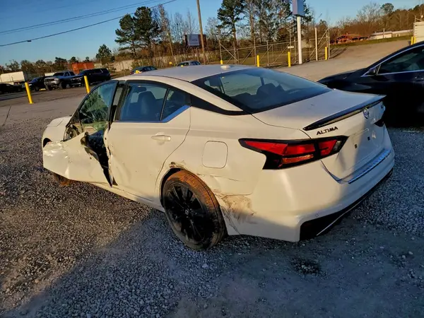 1N4BL4CV8NN407966 2022 NISSAN ALTIMA - Image 2