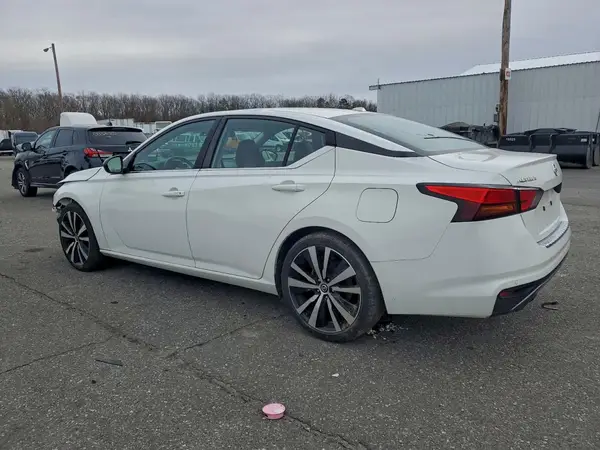 1N4BL4CV8NN413315 2022 NISSAN ALTIMA - Image 2