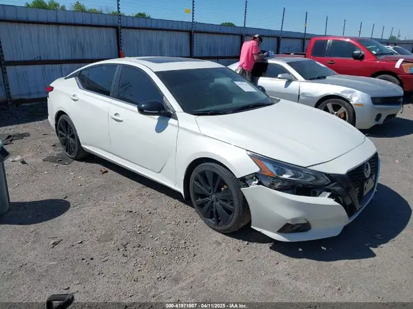 1N4BL4CV8NN425075 2022 NISSAN ALTIMA - Image 1