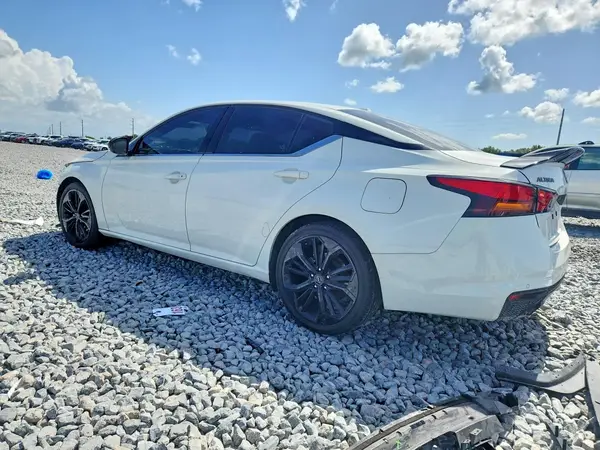 1N4BL4CV8PN330521 2023 NISSAN ALTIMA - Image 2