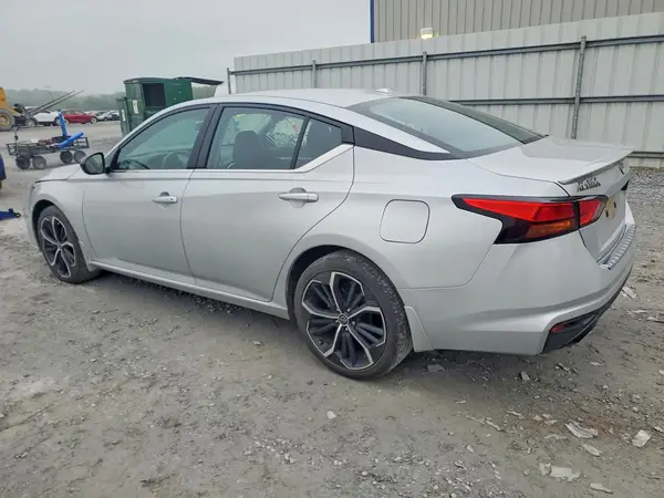 1N4BL4CV8PN338697 2023 NISSAN ALTIMA - Image 2