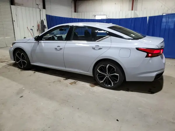 1N4BL4CV8PN351112 2023 NISSAN ALTIMA - Image 2