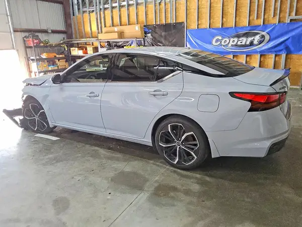 1N4BL4CV8PN364555 2023 NISSAN ALTIMA - Image 2