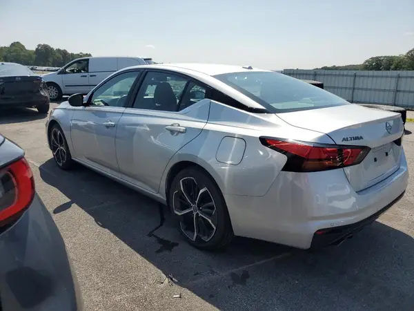 1N4BL4CV8PN396910 2023 NISSAN ALTIMA - Image 2