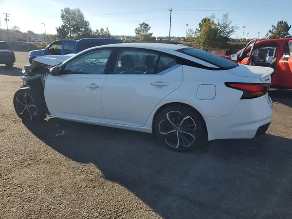 1N4BL4CV8PN425015 2023 NISSAN ALTIMA - Image 2