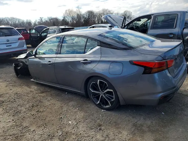 1N4BL4CV8RN306562 2024 NISSAN ALTIMA - Image 2