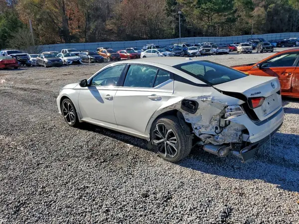1N4BL4CV8RN306836 2024 NISSAN ALTIMA - Image 2