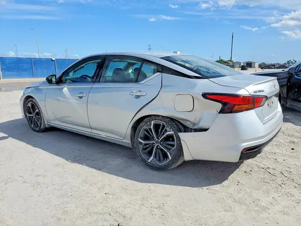 1N4BL4CV8RN314242 2024 NISSAN ALTIMA - Image 2