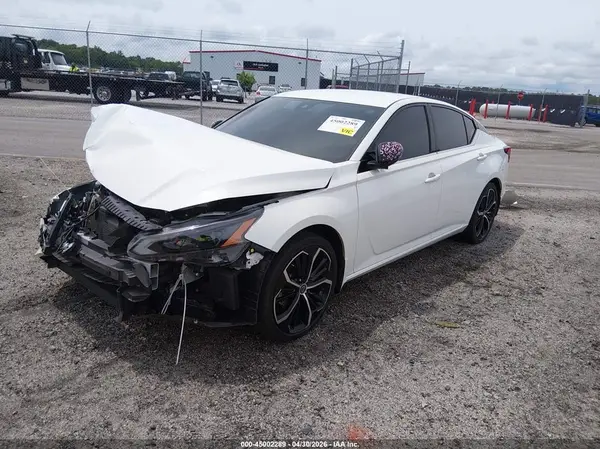 1N4BL4CV8RN342834 2024 NISSAN ALTIMA - Image 2