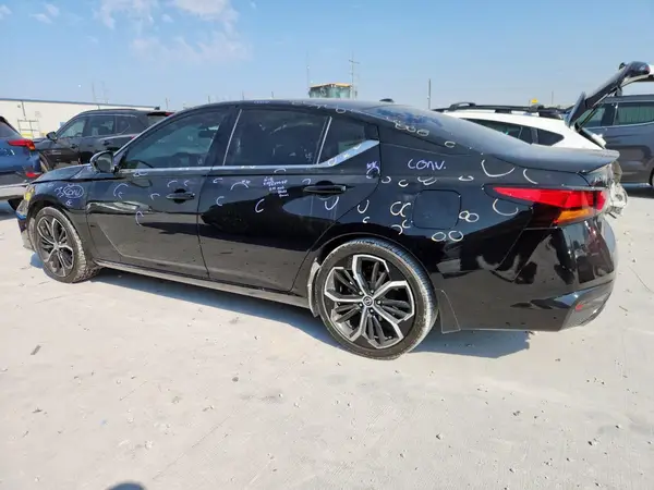 1N4BL4CV8RN358077 2024 NISSAN ALTIMA - Image 2