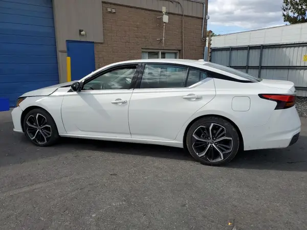1N4BL4CV8RN380256 2024 NISSAN ALTIMA - Image 2