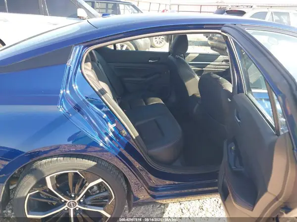 1N4BL4CV8RN385893 2024 NISSAN ALTIMA - Image 8