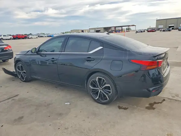 1N4BL4CV8RN424370 2024 NISSAN ALTIMA - Image 2