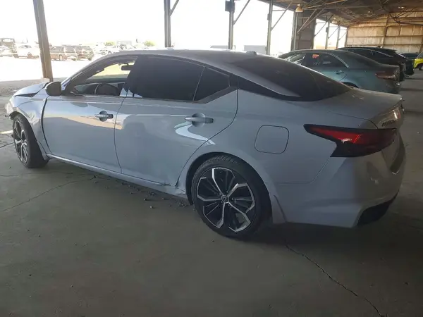 1N4BL4CV8RN428628 2024 NISSAN ALTIMA - Image 2