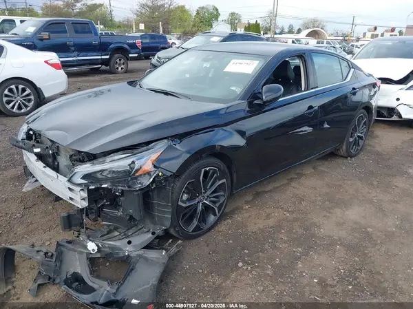 1N4BL4CV8RN432050 2024 NISSAN ALTIMA - Image 2