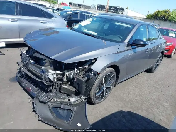 1N4BL4CV8SN338658 2025 NISSAN ALTIMA - Image 2