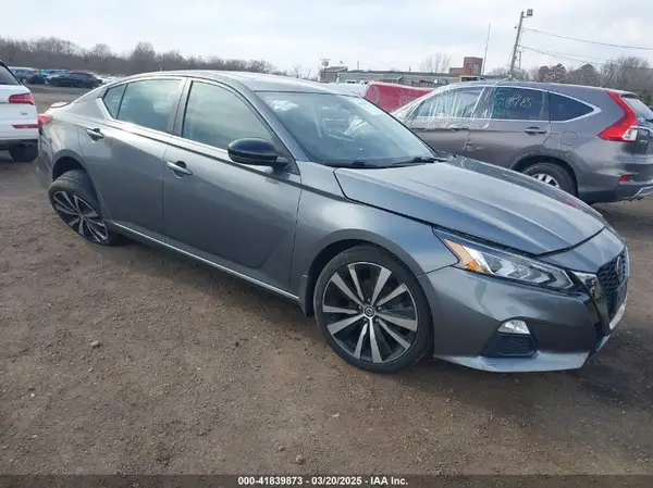 1N4BL4CV9KC122944 2019 NISSAN ALTIMA - Image 1