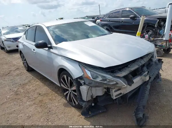 1N4BL4CV9KC129067 2019 NISSAN ALTIMA - Image 1