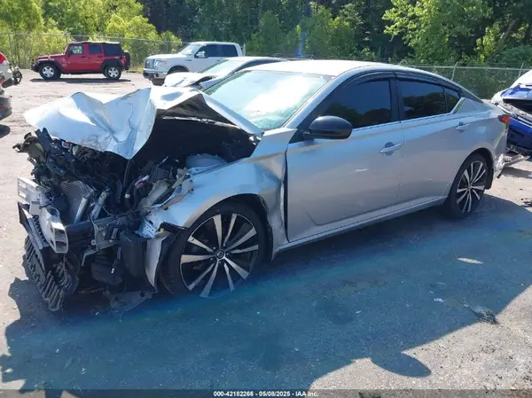 1N4BL4CV9KC259768 2019 NISSAN ALTIMA - Image 2