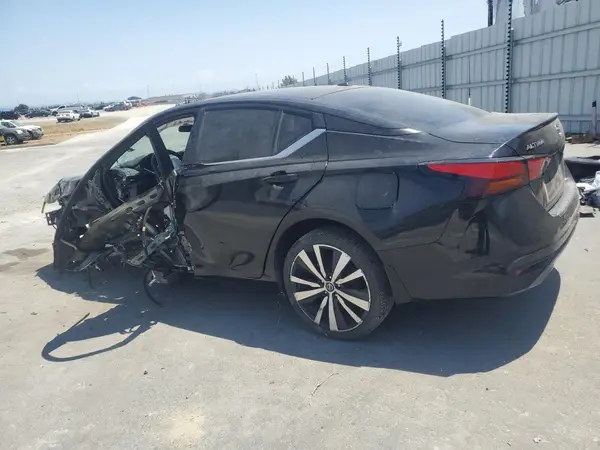 1N4BL4CV9KN313218 2019 NISSAN ALTIMA - Image 2