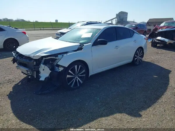 1N4BL4CV9LC123187 2020 NISSAN ALTIMA - Image 2