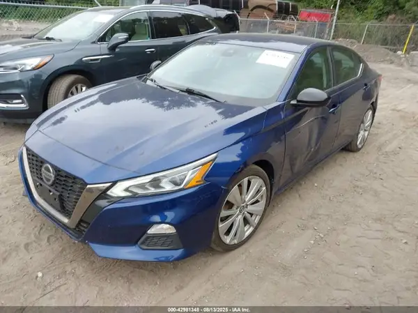 1N4BL4CV9LC138417 2020 NISSAN ALTIMA - Image 2