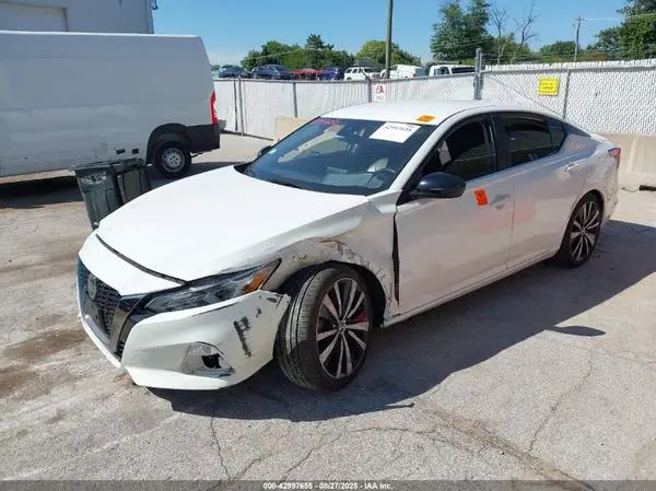 1N4BL4CV9LC142905 2020 NISSAN ALTIMA - Image 2
