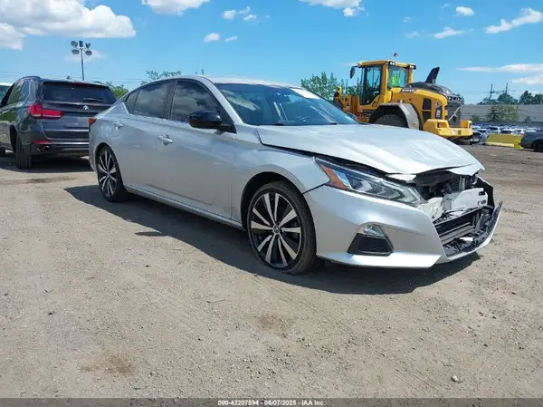 1N4BL4CV9LC175340 2020 NISSAN ALTIMA - Image 1