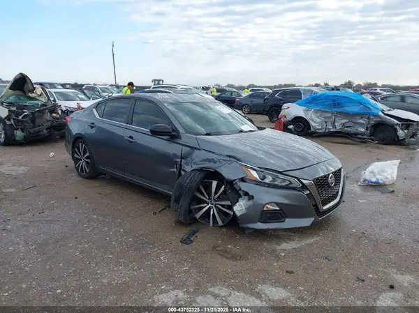 1N4BL4CV9LC178304 2020 NISSAN ALTIMA - Image 1