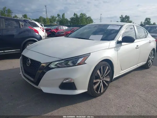 1N4BL4CV9LC180182 2020 NISSAN ALTIMA - Image 2