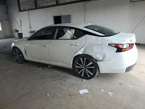 1N4BL4CV9LC209633 2020 NISSAN ALTIMA - Image 2