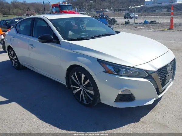 1N4BL4CV9LC256354 2020 NISSAN ALTIMA - Image 1