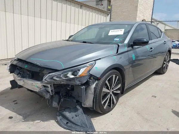1N4BL4CV9LC268746 2020 NISSAN ALTIMA - Image 2