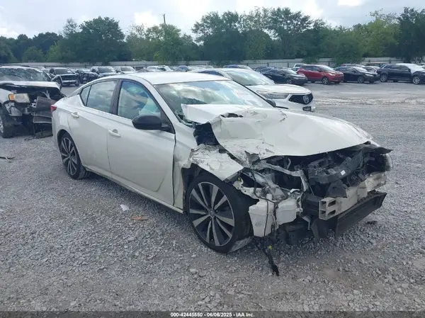 1N4BL4CV9LN313995 2020 NISSAN ALTIMA - Image 1