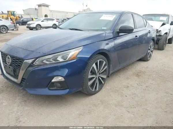 1N4BL4CV9LN317593 2020 NISSAN ALTIMA - Image 2