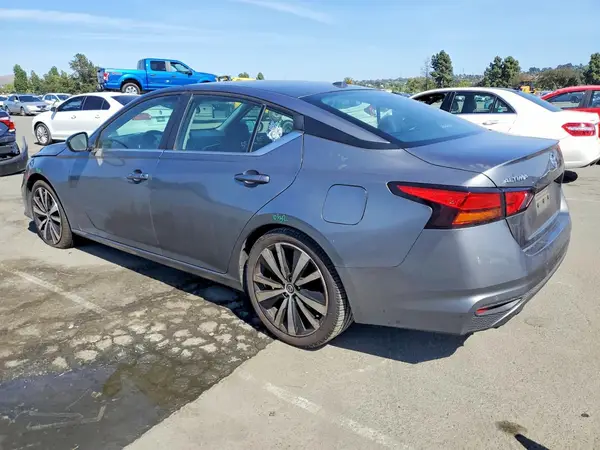 1N4BL4CV9MN304425 2021 NISSAN ALTIMA - Image 2