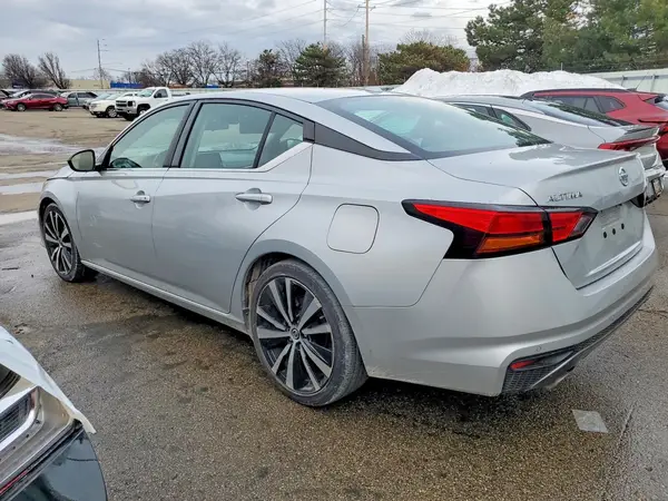 1N4BL4CV9MN324447 2021 NISSAN ALTIMA - Image 2