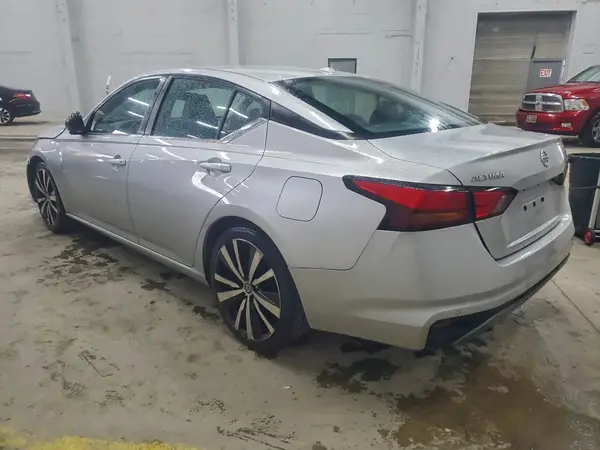 1N4BL4CV9MN367878 2021 NISSAN ALTIMA - Image 2