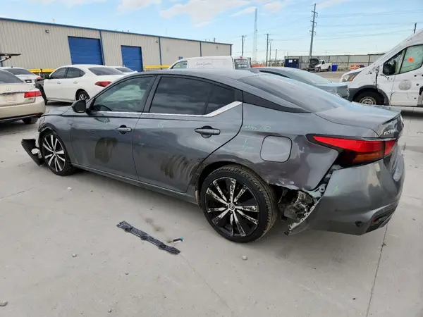 1N4BL4CV9MN368724 2021 NISSAN ALTIMA - Image 2