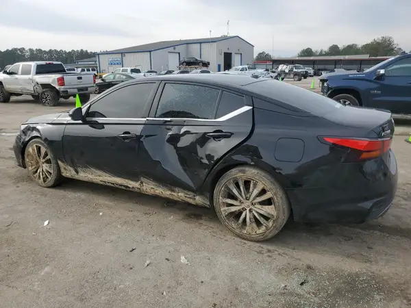 1N4BL4CV9MN370215 2021 NISSAN ALTIMA - Image 2
