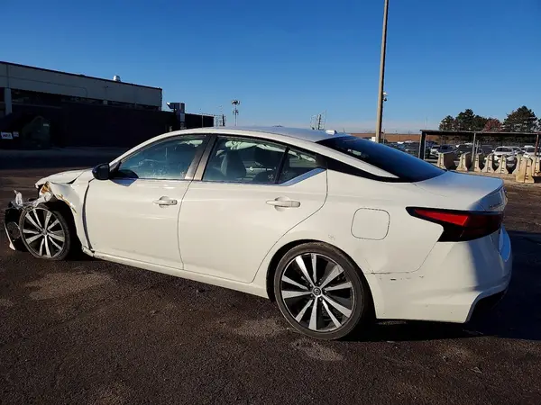 1N4BL4CV9MN370666 2021 NISSAN ALTIMA - Image 2