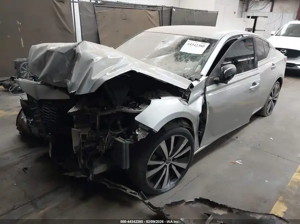 1N4BL4CV9MN373597 2021 NISSAN ALTIMA - Image 2