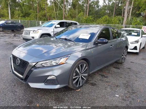 1N4BL4CV9MN377049 2021 NISSAN ALTIMA - Image 2