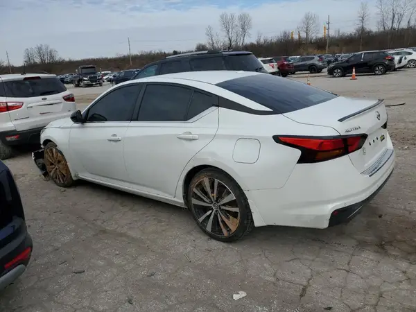 1N4BL4CV9MN379318 2021 NISSAN ALTIMA - Image 2