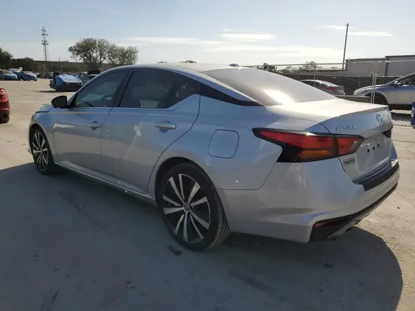 1N4BL4CV9MN391078 2021 NISSAN ALTIMA - Image 2