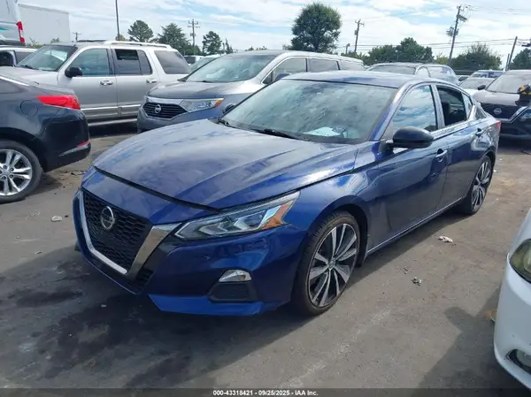 1N4BL4CV9MN408073 2021 NISSAN ALTIMA - Image 2