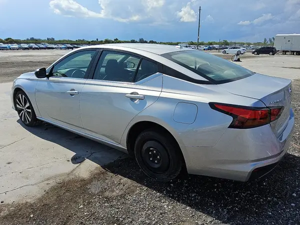 1N4BL4CV9NN317094 2022 NISSAN ALTIMA - Image 2