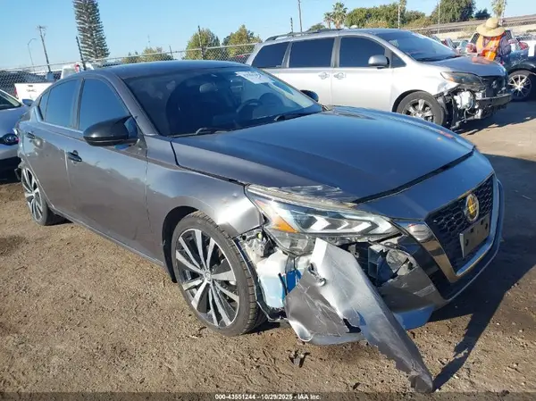 1N4BL4CV9NN322893 2022 NISSAN ALTIMA - Image 1