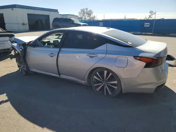 1N4BL4CV9NN331125 2022 NISSAN ALTIMA - Image 2